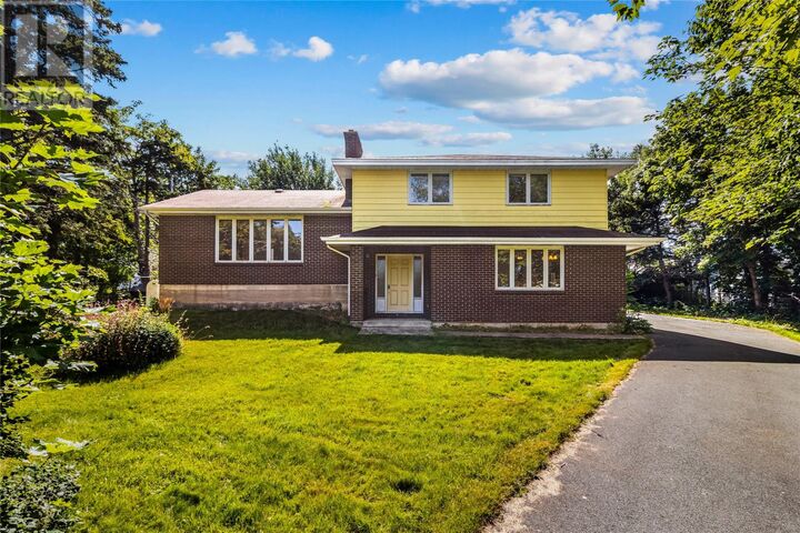 Property Photo: 13 Haleys Place NL A1W 5L8