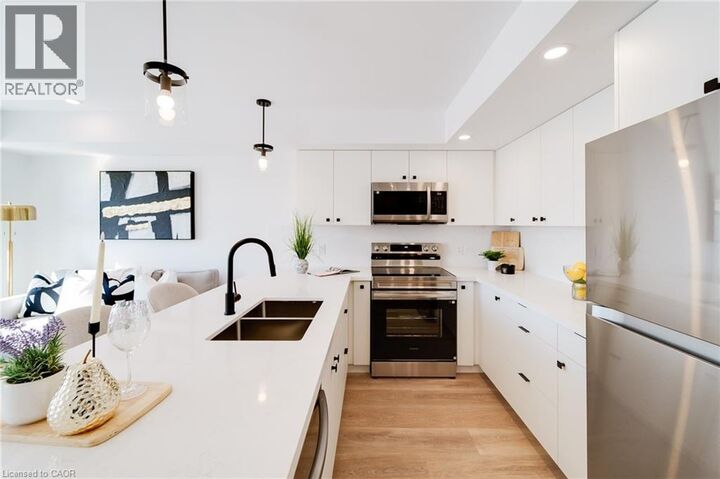 Property Photo: 825 Stirling Avenue South 3 ON N2M 3K4