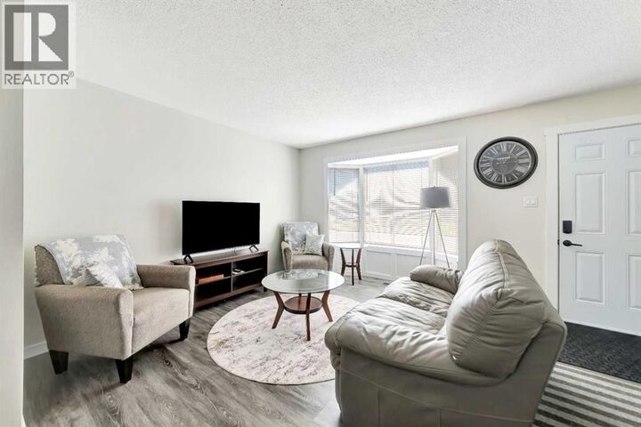 Property Photo:  5104 31 Street  AB T9V 1E3 