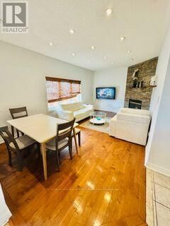 Property Photo: 5847 Summerside Drive ON L5M 6J5