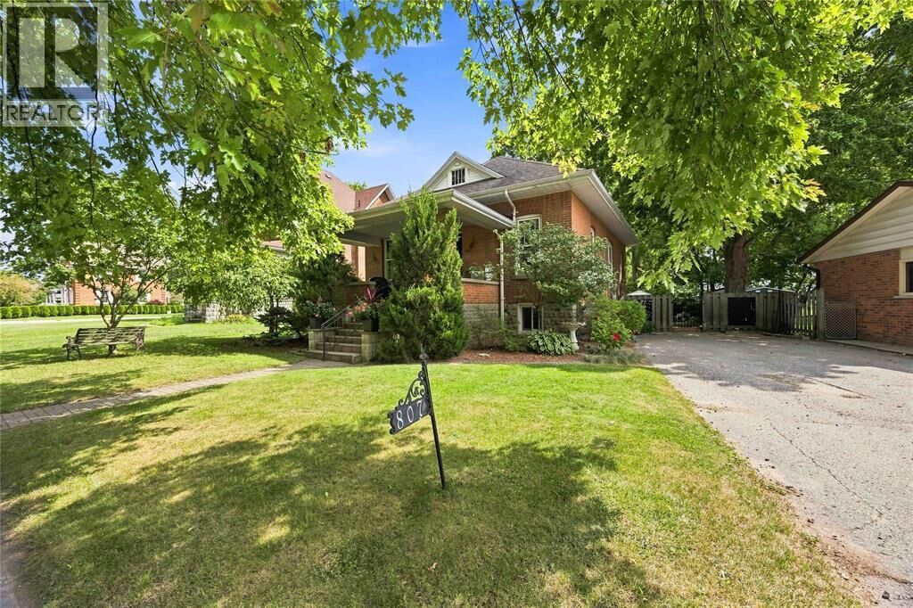 Property Photo:  807 North Street  ON N0P 1M0 