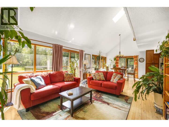 Property Photo:  221 Rainbow Boulevard  BC V8C 2K6 