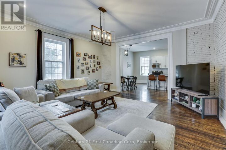 Photo de la propriété:  154 Merritt Street  ON N5C 3A3 