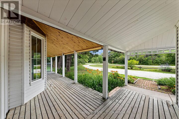 Photo de la propriété:  262 Batteaux Road  ON L9Y 3Z1 