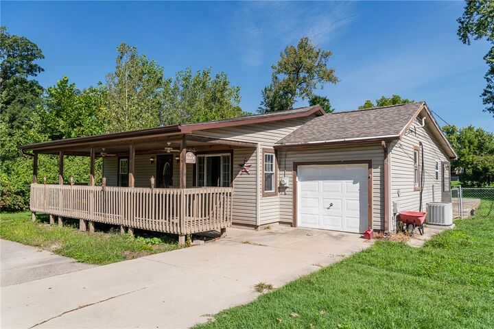 Property Photo:  1 Hale Lane  OH 45327 
