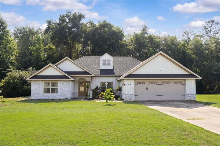 Property Photo:  19 Isbell Road  AL 36856 