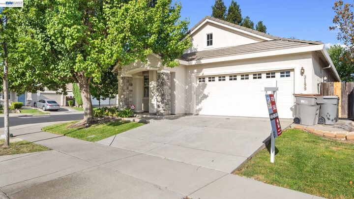 Property Photo:  3199 Maui St  CA 95691 