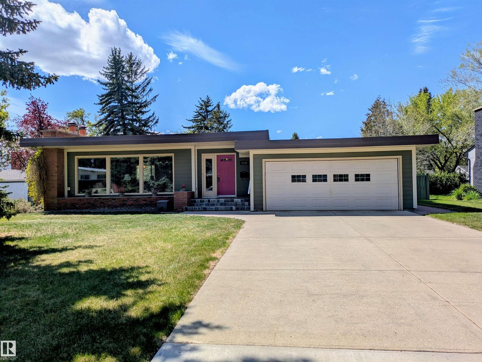 Property Photo:  6308 131 Street NW  AB T6H 3Y3 