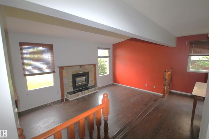 Property Photo:  16547 113 Street NW  AB T5X 4T2 