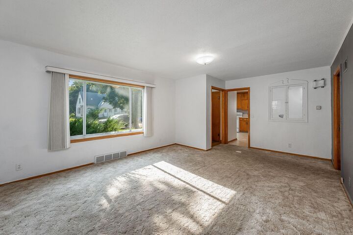 Property Photo:  506 9th Street N  MN 56159 