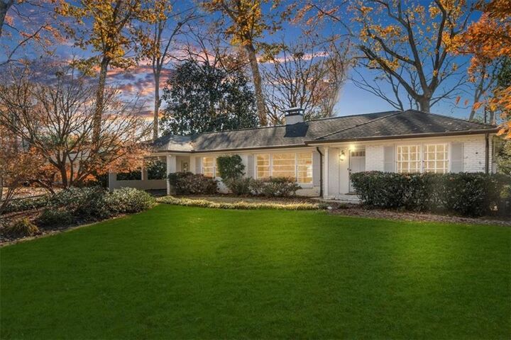 Property Photo: 525 Timber Valley Road GA 30342