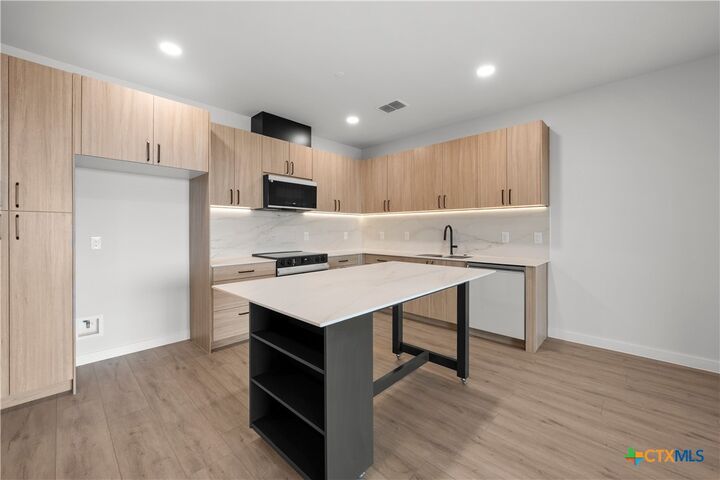 Property Photo:  634 Central Parkway 1205  TX 78130 