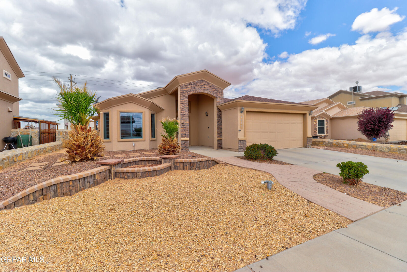 Property Photo: 3017 Woodhead TX 79938
