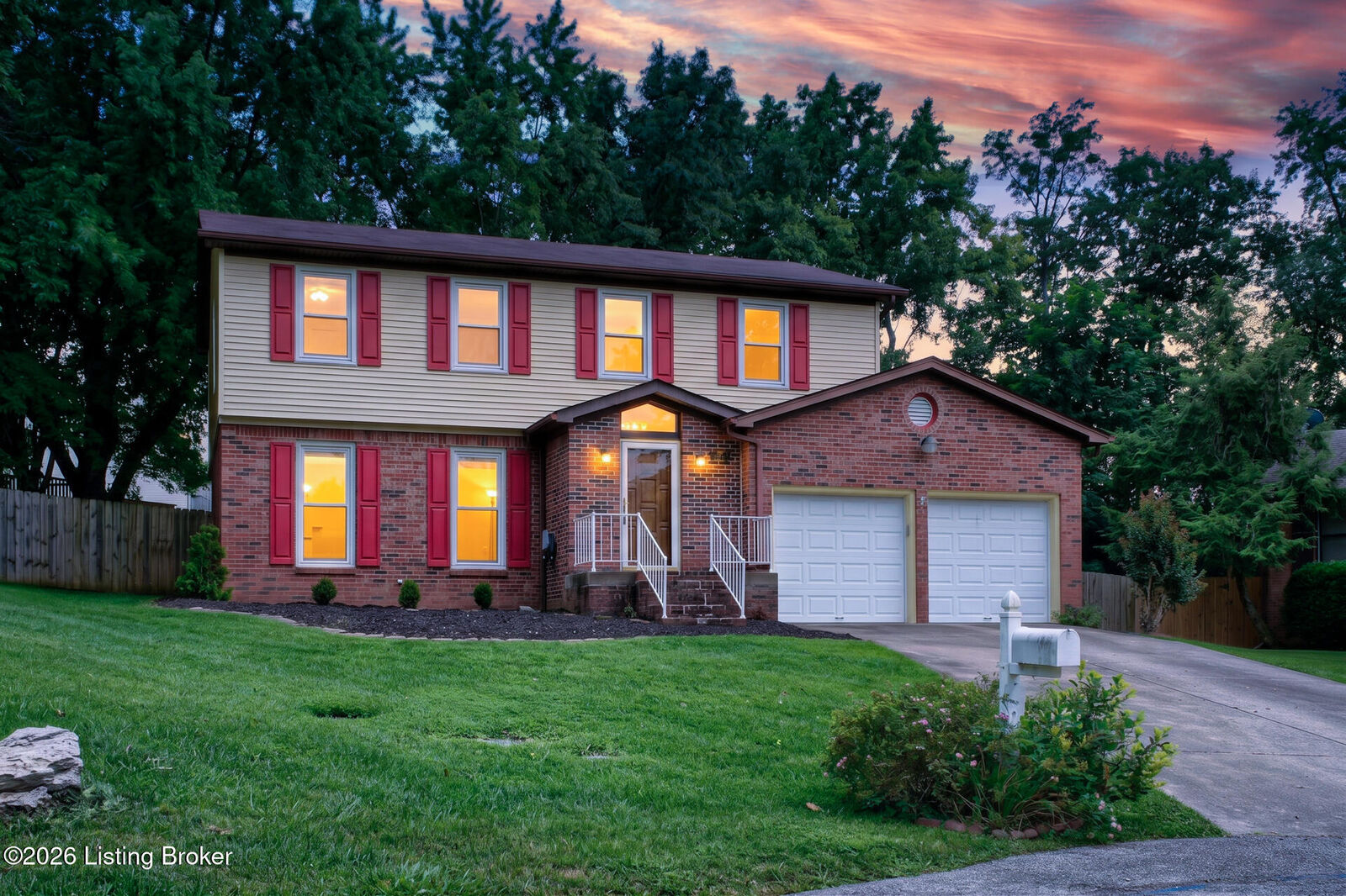 Property Photo: 4517 Amerivan Ct KY 40299