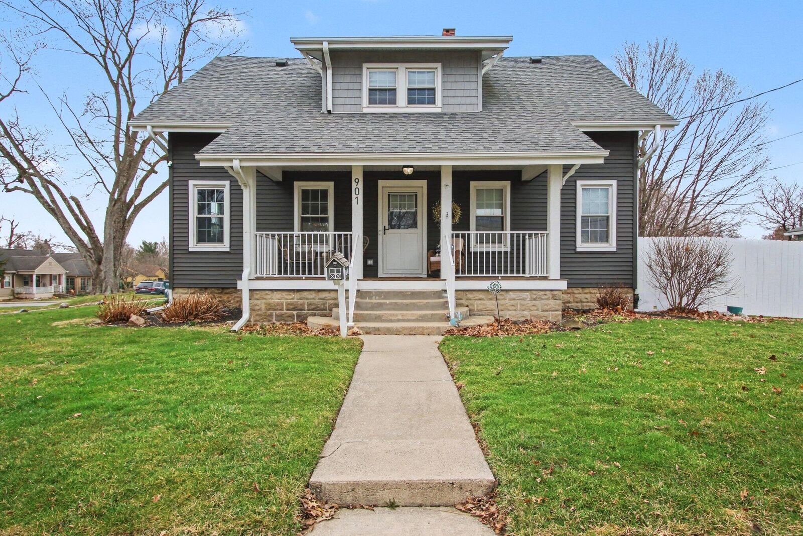Property Photo:  901 N Campbell Street  IN 46385 