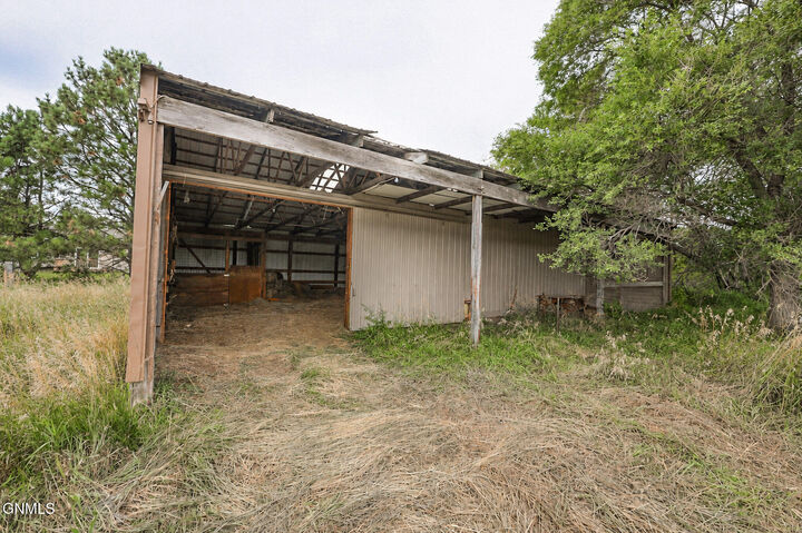 Property Photo:  9903 Kerry Lane  ND 58503 