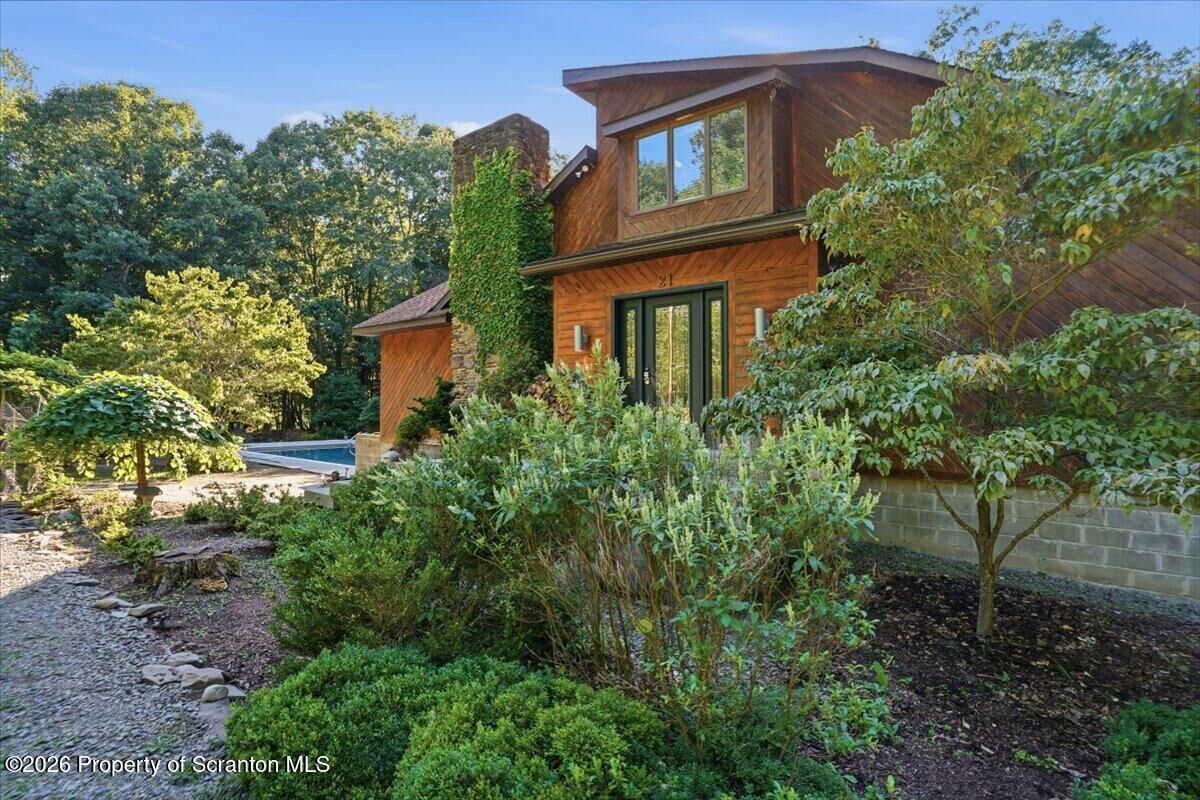 Property Photo: 21 Wisnosky Drive PA 18657