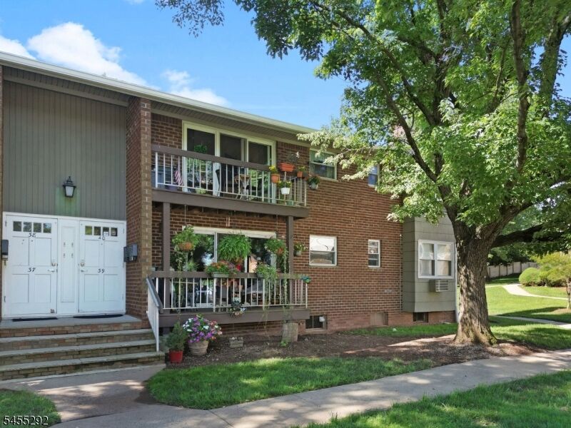 Property Photo: 18 Deanna Drive 40 NJ 08844
