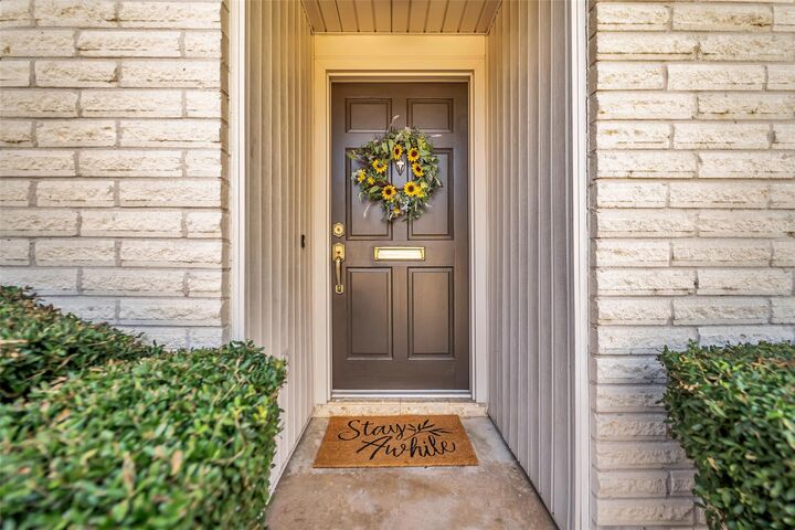 Property Photo:  9106 Willow Meadow Drive  TX 77031 
