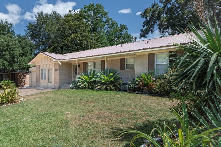 Property Photo:  1507 Meadow Lane  TX 77833 