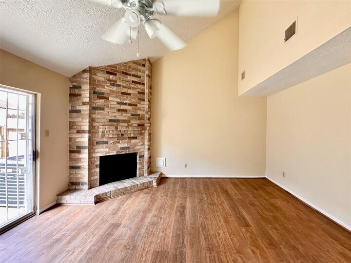 Property Photo:  6437 Chatham Island Lane  TX 77035 