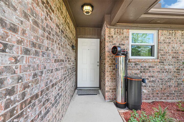 Property Photo: 2509 Pearland Avenue TX 77581
