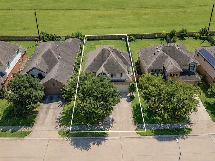 Property Photo:  17115 Verde Park Lane  TX 77433 