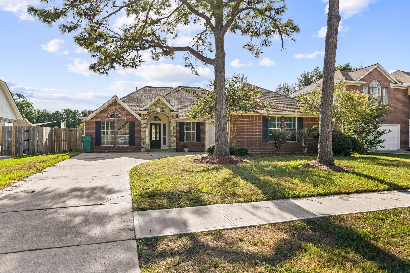 Property Photo: 2309 Lord Nelson Drive TX 77586