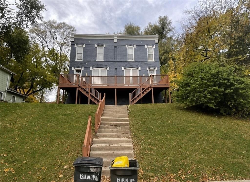 Property Photo: 1216 N 11th Street MO 64501