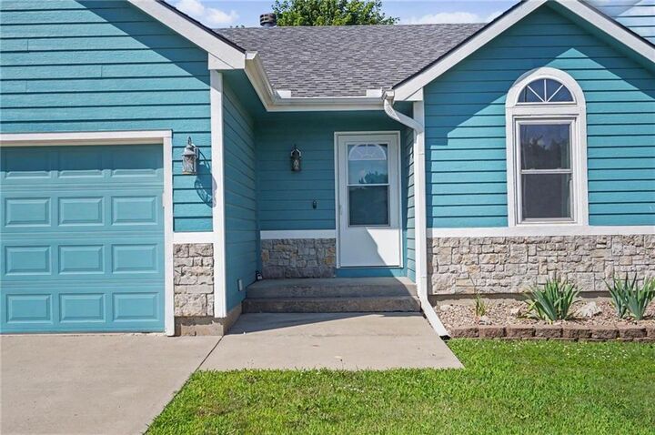 Property Photo: 1003 Lisa Court KS 66006