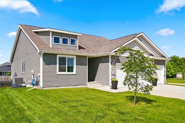 Property Photo: 17 NW Gracewood Drive IA 50263