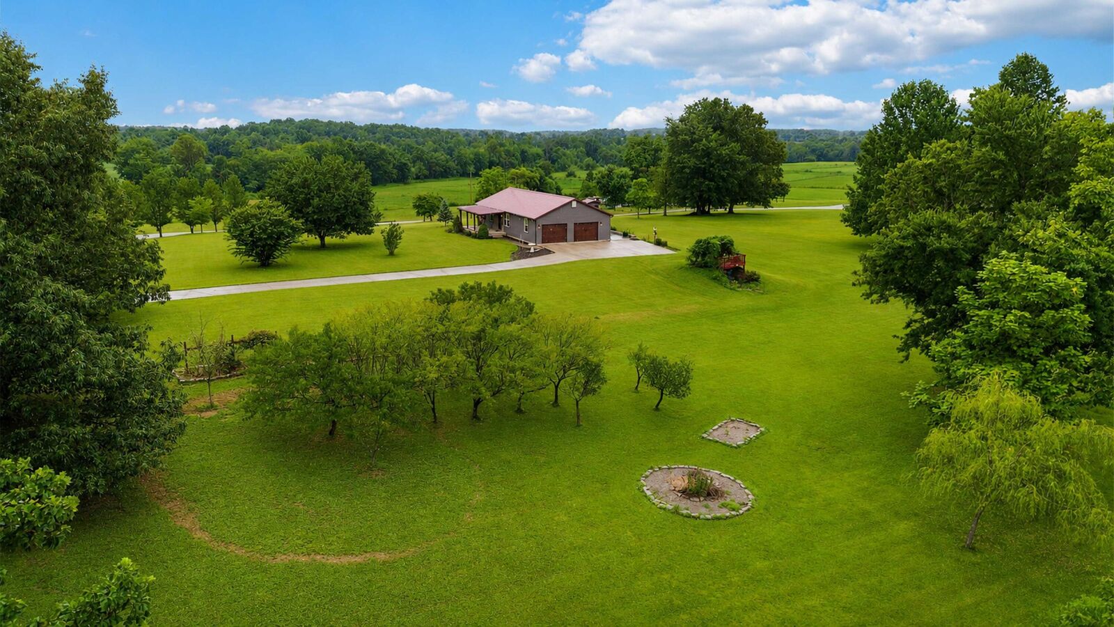 Property Photo:  1716 Liberty Road  KY 42567 