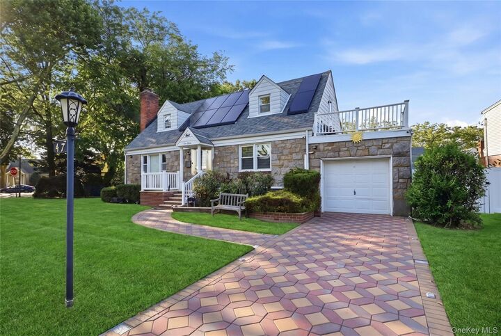 Property Photo:  47 Sperry Court  NY 11040 