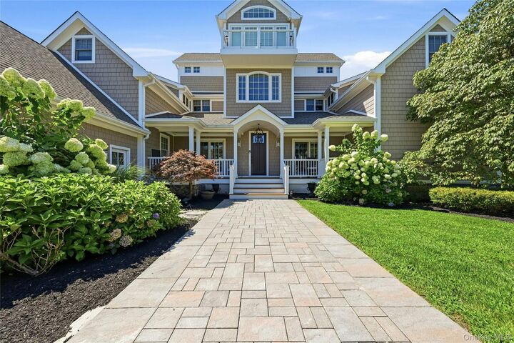 Property Photo:  255 Asharoken Avenue  NY 11768 