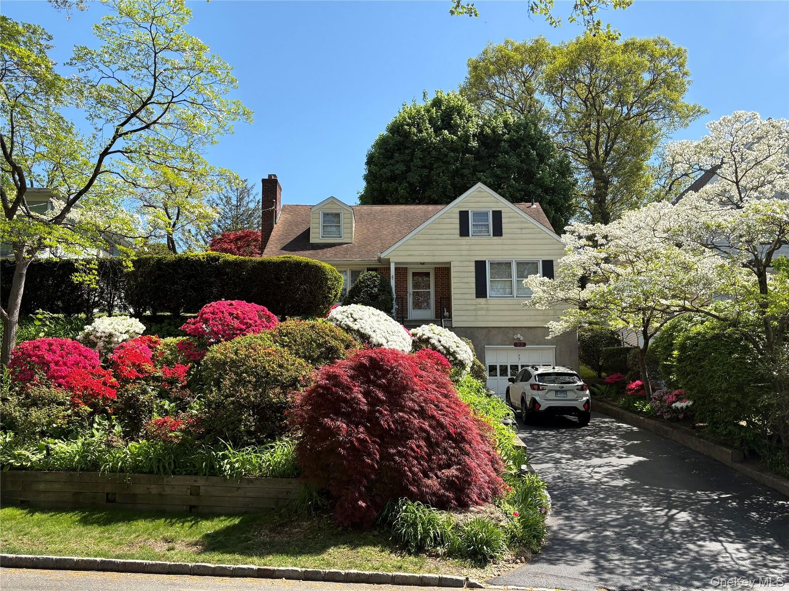 Property Photo:  93 Avenue C  NY 11050 