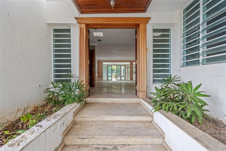 Property Photo: Urbanizacion San Francisc Calle Lilas #1713 PR 00927