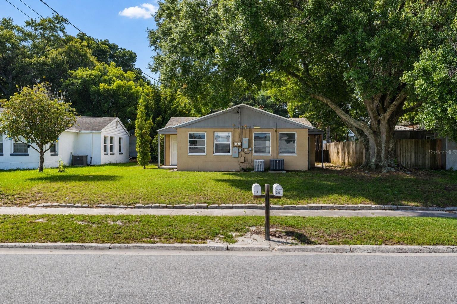 Property Photo: 229 McKean Street FL 33823