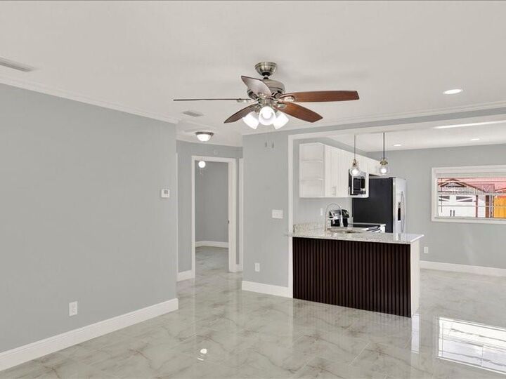 Property Photo:  2712 E 99th Avenue  FL 33612 
