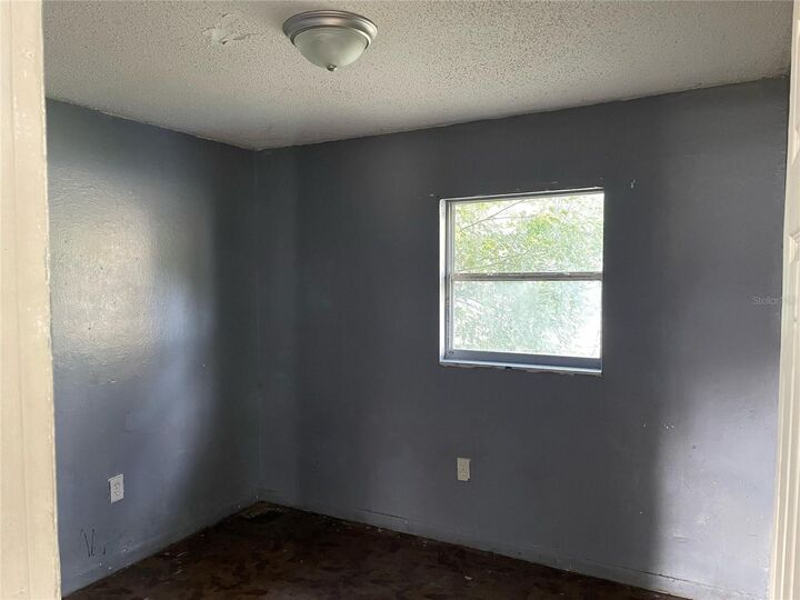 Property Photo:  401 Kilgore Street  FL 34785 