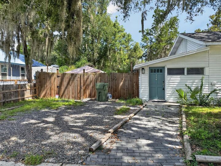 Property Photo:  325 S 2nd Street 206  FL 34748 