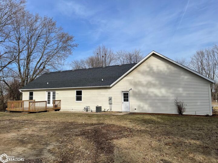 Property Photo: 1723 Hobart Street IA 50112