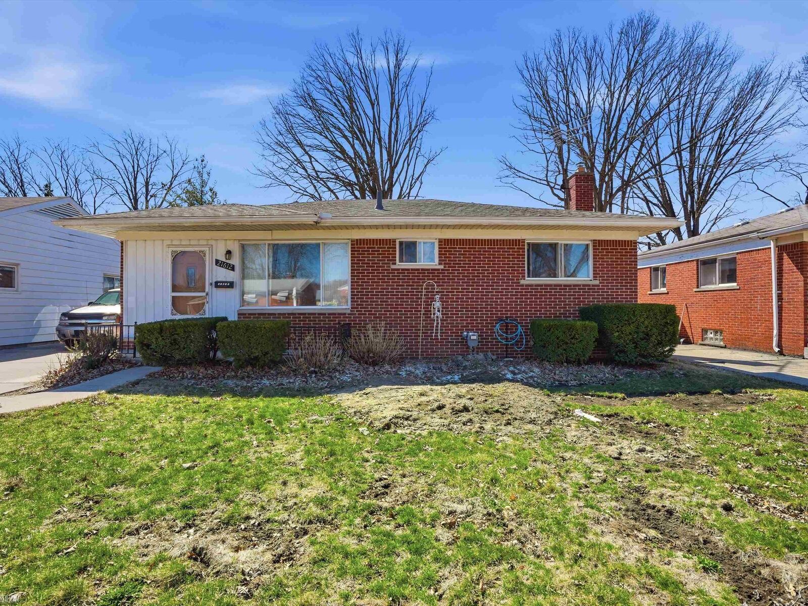 Property Photo:  21612 Bon Brae Street  MI 48081 