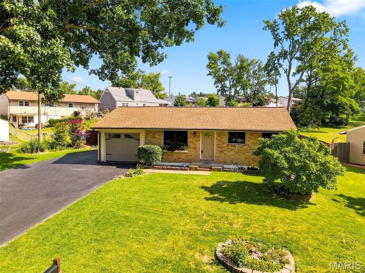 Property Photo: 2002 Janiculum Drive MO 63026