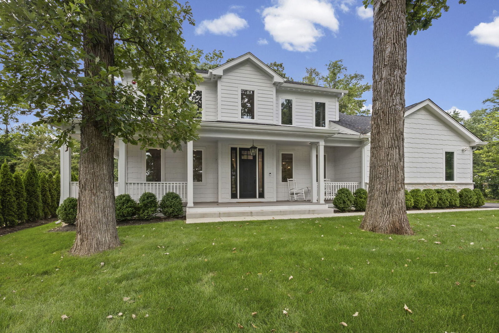 Property Photo: 1760 Chris Court IL 60015