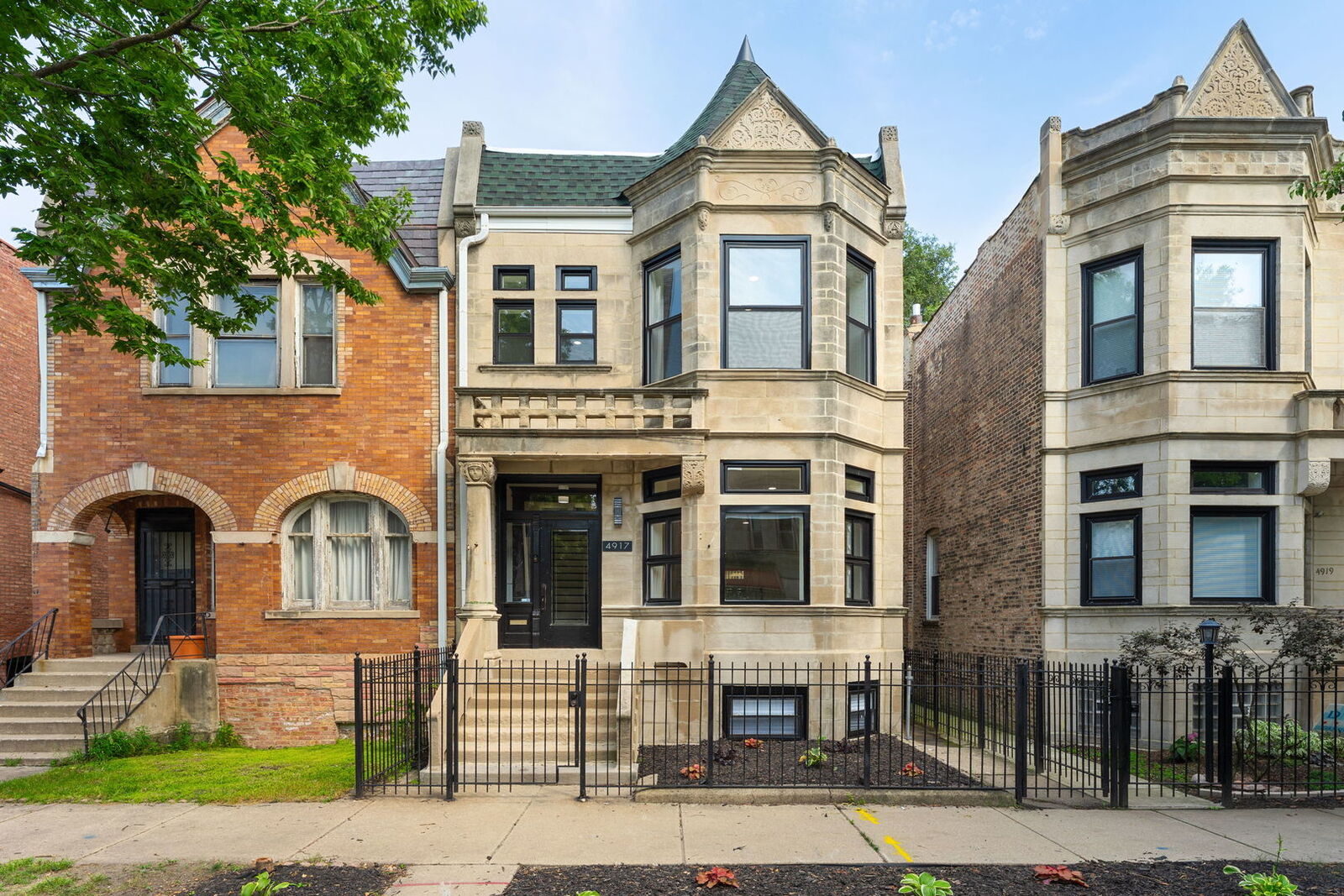 Property Photo:  4917 S Washington Park Court  IL 60615 