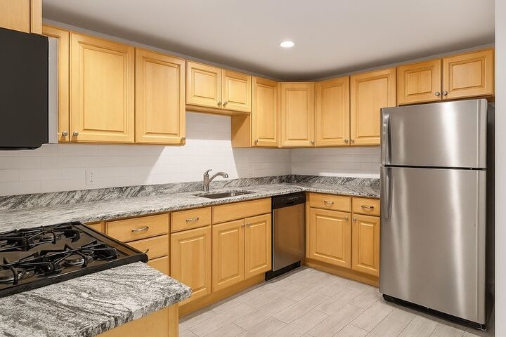 Property Photo: 3320 W Beach Avenue G IL 60651