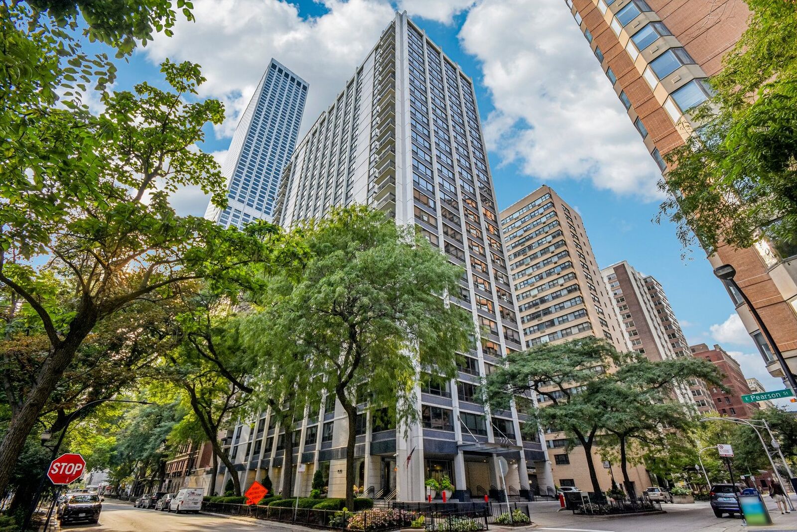 Property Photo:  222 E Pearson Street 1006  IL 60611 