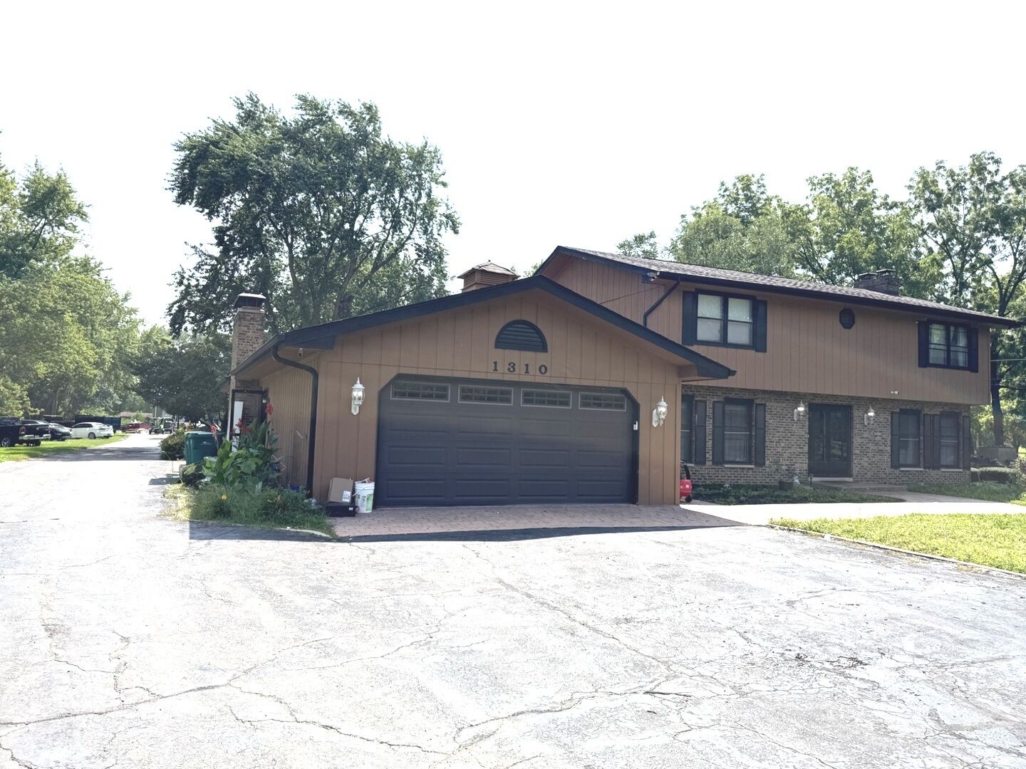 Property Photo: 1310 New Lenox Road IL 60433
