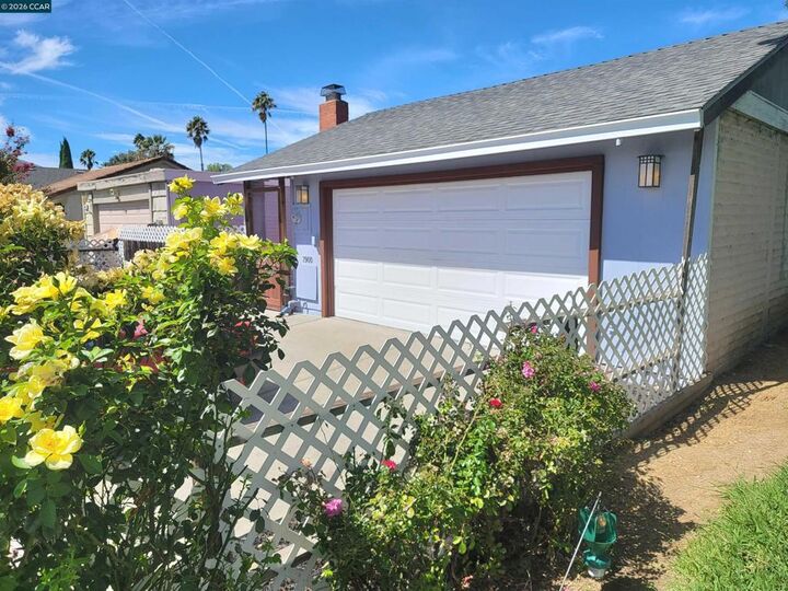 Property Photo:  2900 Pear St  CA 94509 