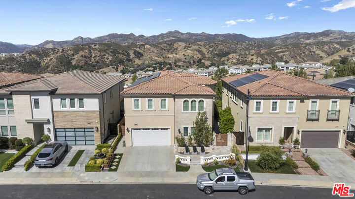 Property Photo:  11967 Carabella Court  CA 91326 